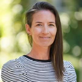 Dr. Stefani Boutelier